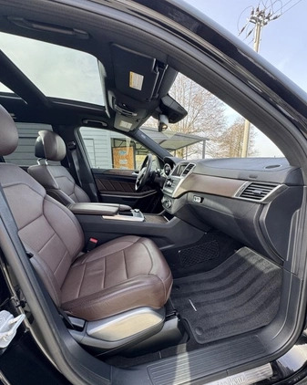 Mercedes-Benz GL cena 160000 przebieg: 37500, rok produkcji 2016 z Elbląg małe 704